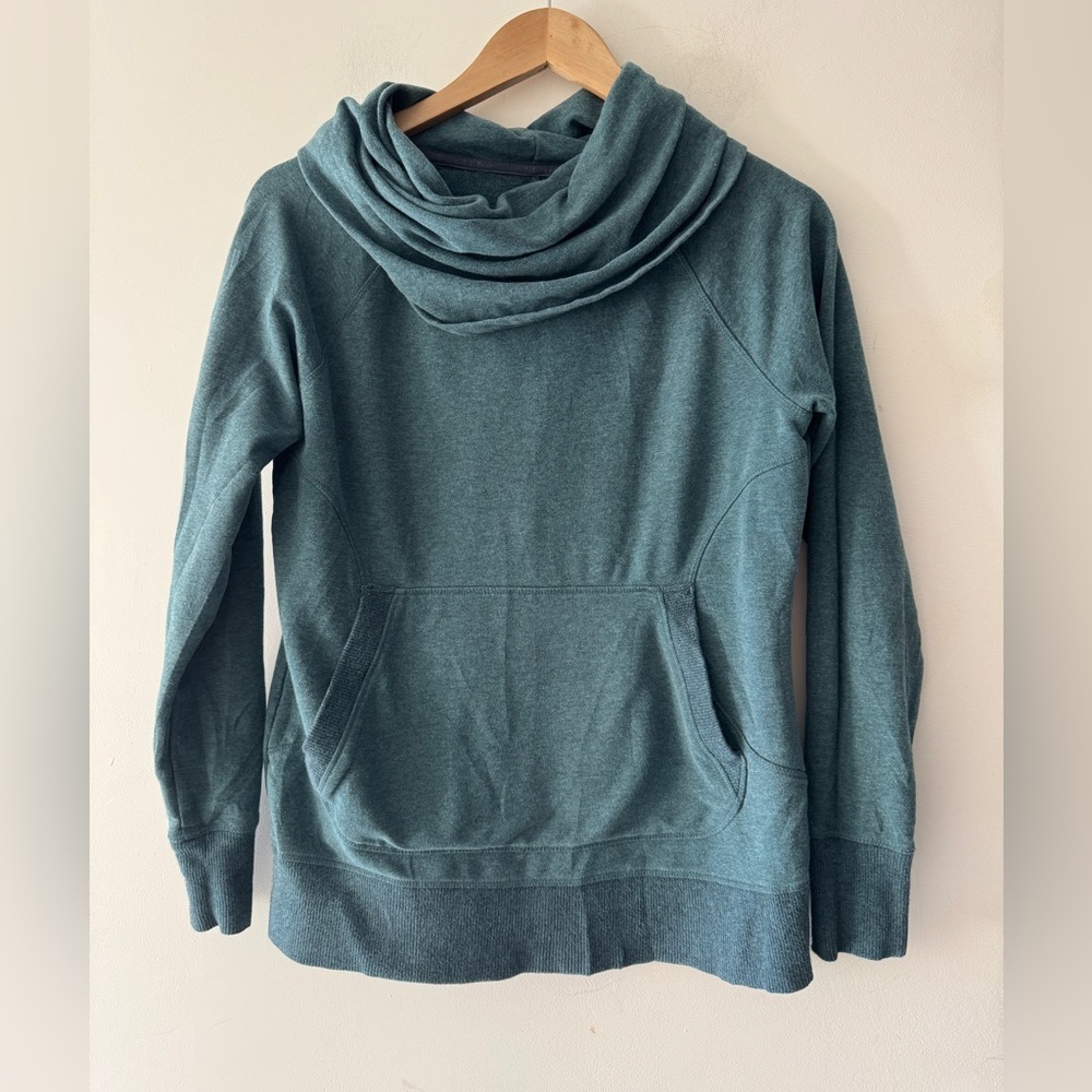 L.L. Bean Cozy Pullover Cowl Neck Long Sleeve Pullover Sweatshirt